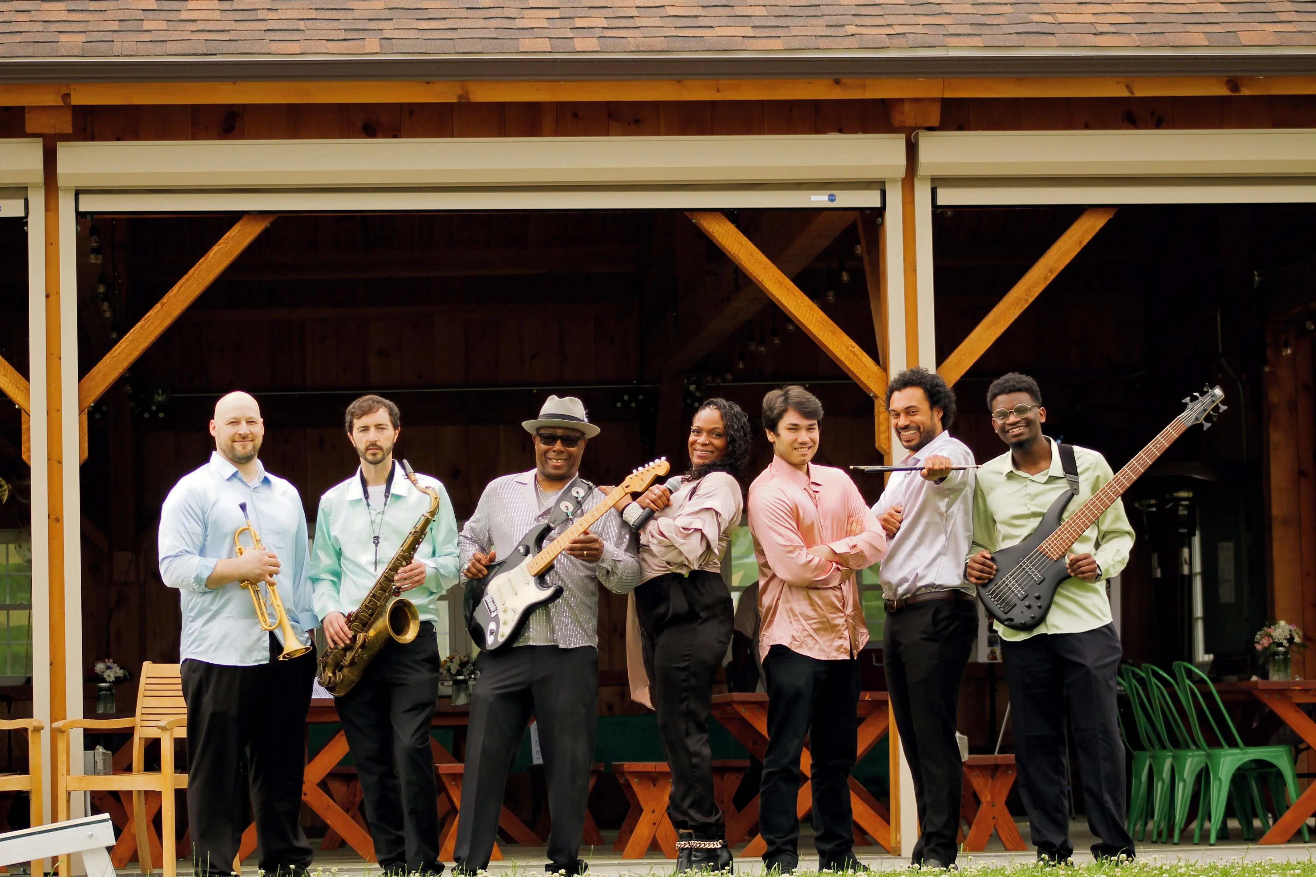 Live Party Dance Band for your wedding