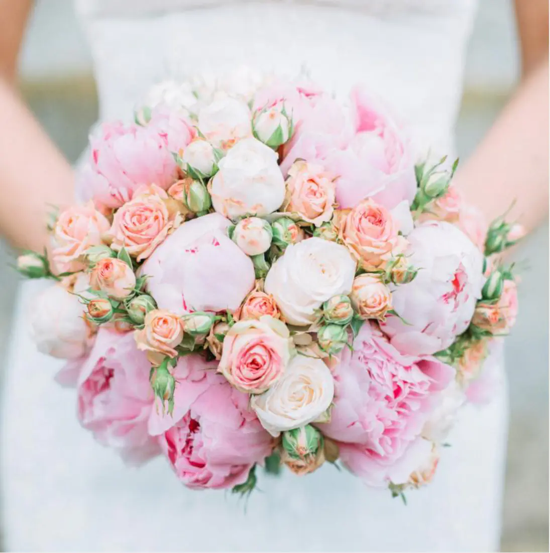 Custom wedding flowers, bouquets, ceremony florals, centerpieces, arches, and luxury reception décor throughout Florida. - Photo 33