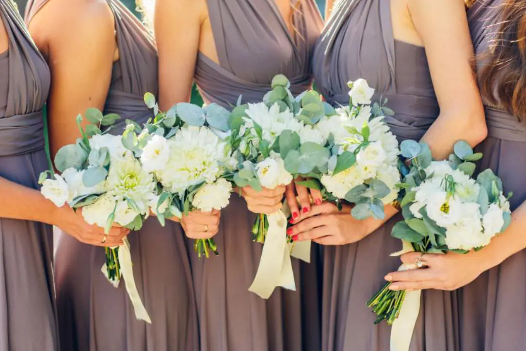Custom wedding flowers, bouquets, ceremony florals, centerpieces, arches, and luxury reception décor throughout Florida. - Photo 29