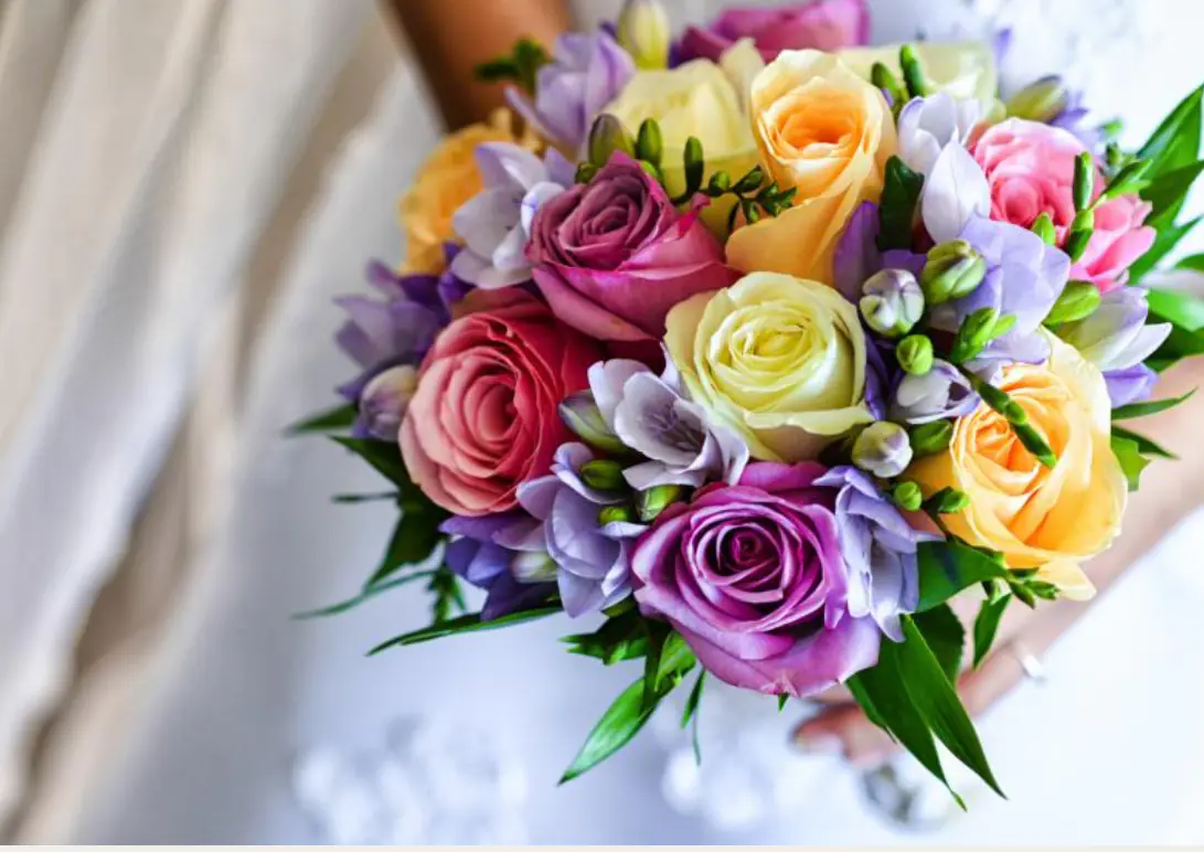 Custom wedding flowers, bouquets, ceremony florals, centerpieces, arches, and luxury reception décor throughout Florida. - Photo 28