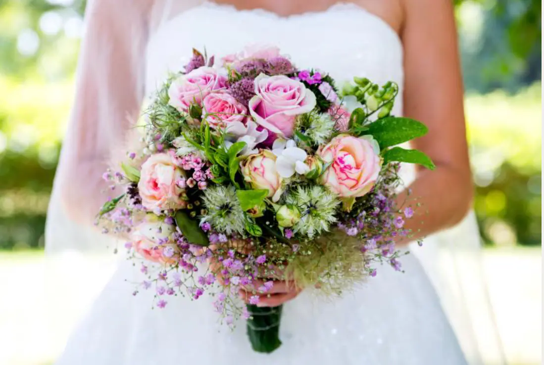 Custom wedding flowers, bouquets, ceremony florals, centerpieces, arches, and luxury reception décor throughout Florida. - Photo 32