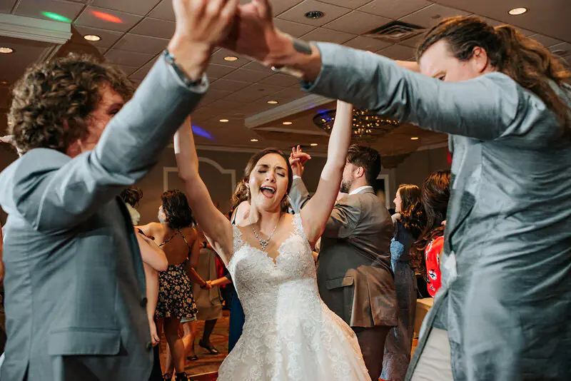 Full Wedding Package with no time limits, taxes or hidden fees - Photo 7