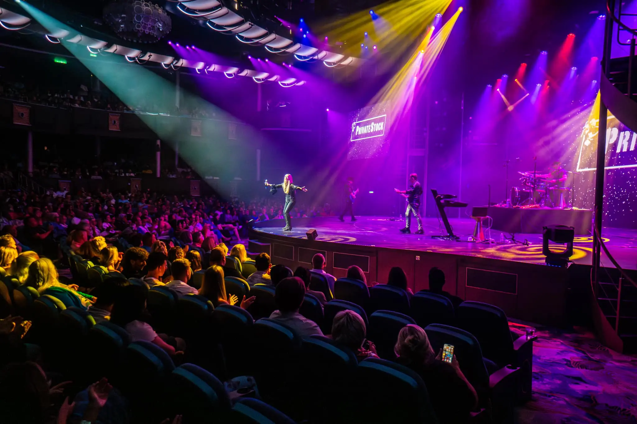 Dynamic 6 to 12 Piece band - Photo 8
