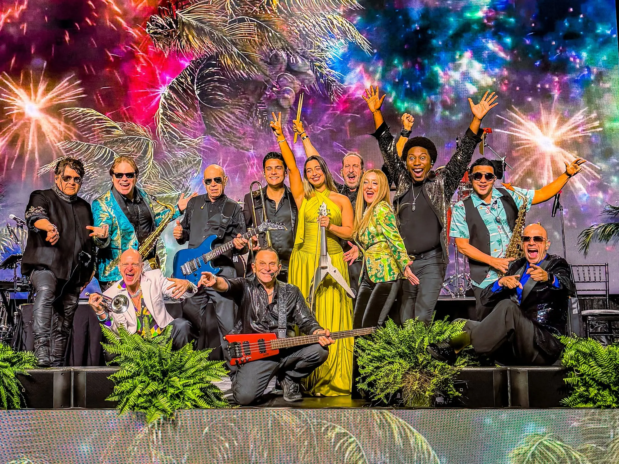 Dynamic 6 to 12 Piece band