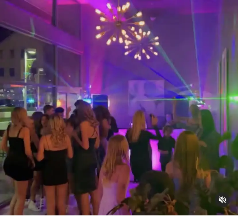 Music for all Occasions. Dj wreck -it offers professional service for your next event.  - Photo 39