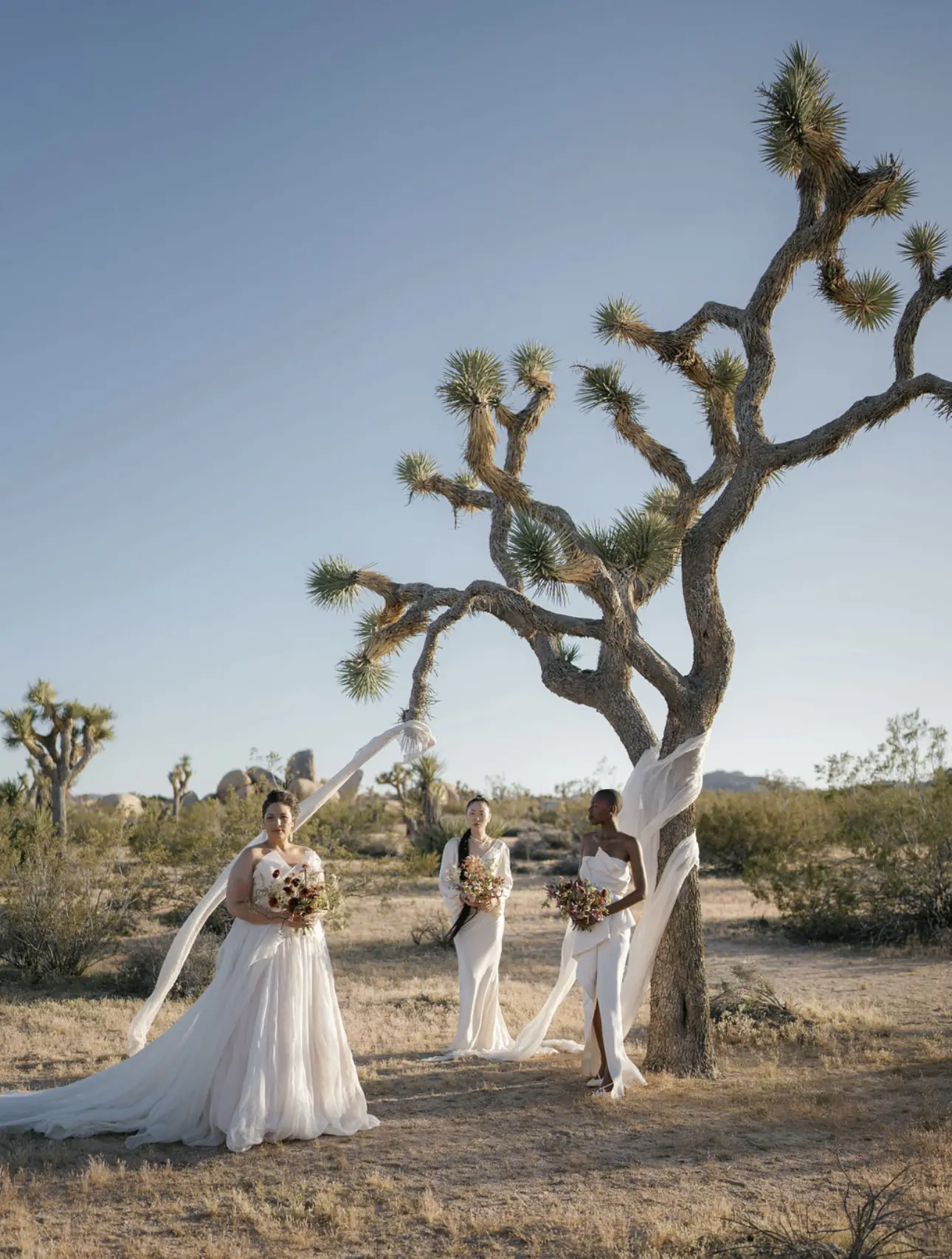Artful floral design for private events, brands, hospitality and destination projects.