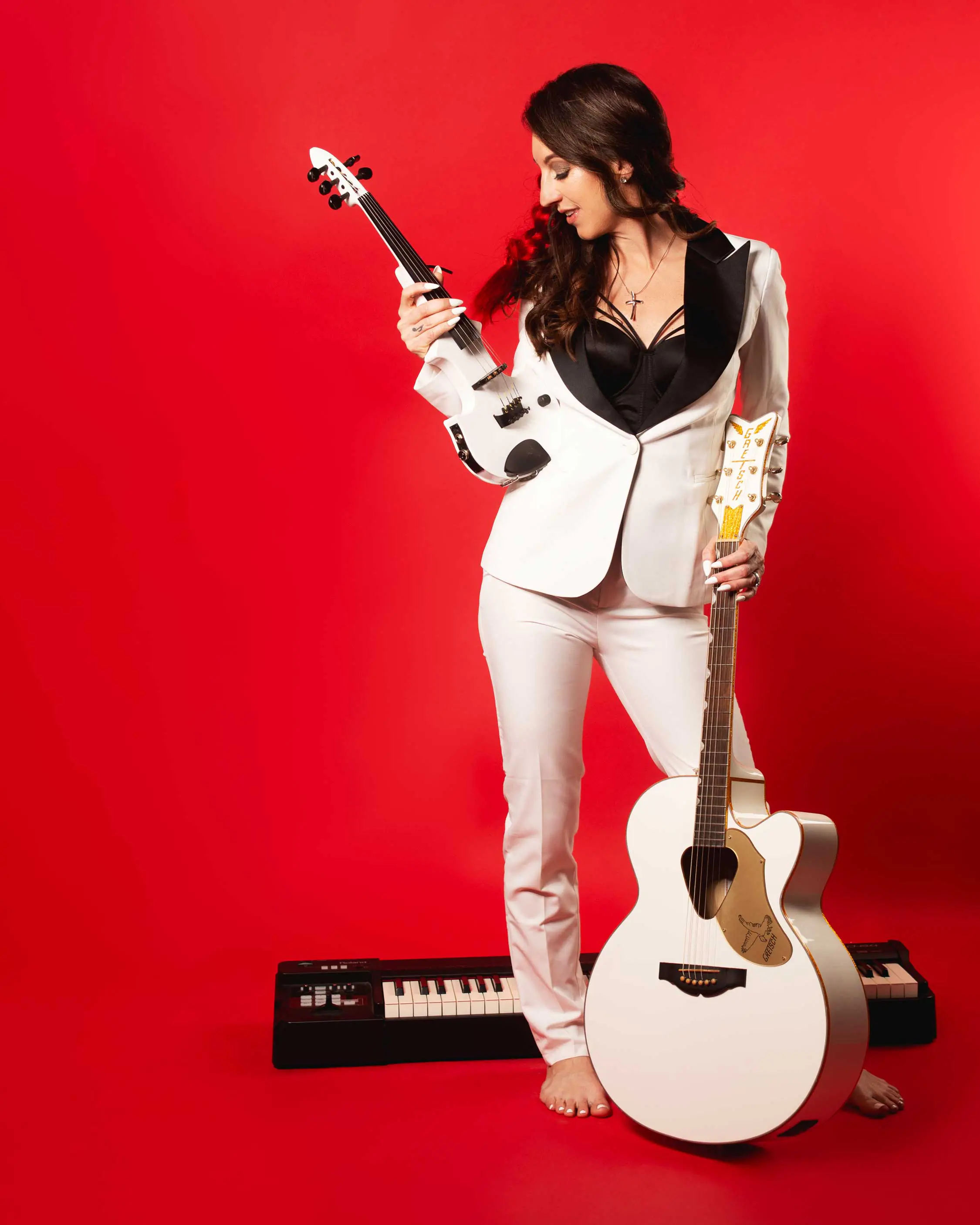 Guitar, electric violin, piano, percussion, looping, vocals 