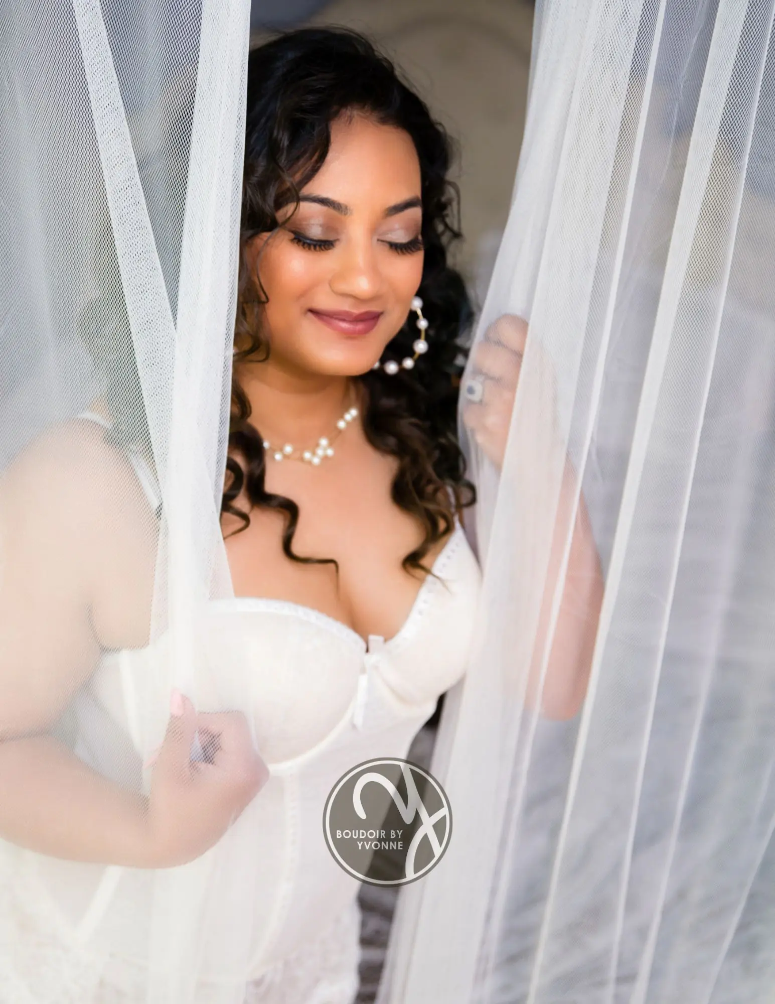 Luxury bridal boudoir photography and custom albums for an unforgettable, intimate wedding gift. - Photo 9